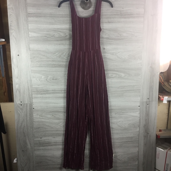 Moon River Stripe Print Back Tie Jumpsuit - Picture 6 of 8